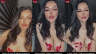 Cerhawk, canlı yayında bantlı meme uçları ifşa ediyor